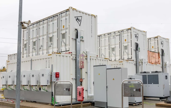 В Испании создали гибридную систему хранения энергии для производства «зеленого» водорода В Испании создали гибридную систему хранения энергии для производства «зеленого» водорода