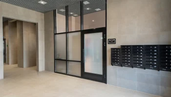 Жильцы 23 домов оформили документы на квартиры по реновации в апреле