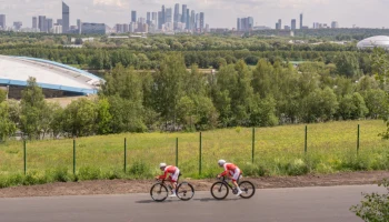 Более 300 спортсменов сборной Москвы по велоспорту тренируются в парке &laquo;Крылатские холмы&raquo;