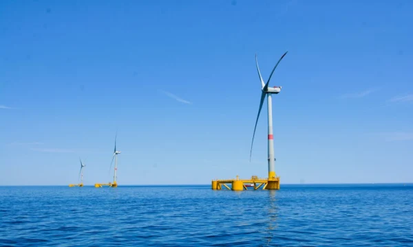Ocean Winds  полностью подключила первую плавучую офшорную ВЭС во Франции