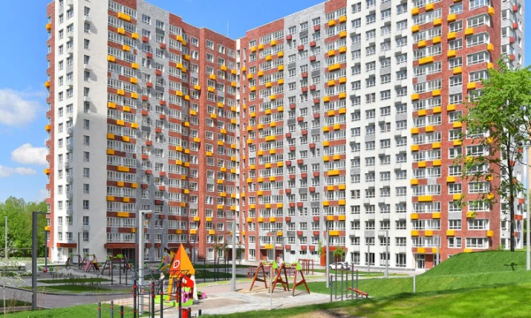 Жители семи старых домов в Фили-Давыдкове получат возможность переехать в современные новостройки