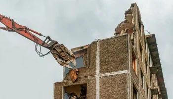 Около 25 домов демонтировали в районе Фили-Давыдково