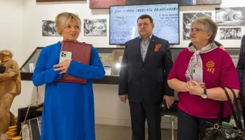 В Москве открылась выставка-инсталляция «Метростроители – Победе»