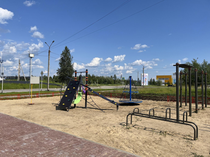 Новые игровые конструкции появились в &laquo;Детском городке&raquo; в Синдоре