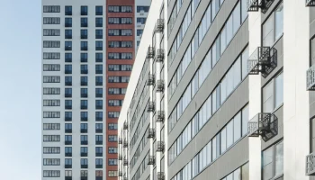 Владимир Ефимов: свыше 700 москвичей приступили к поэтапному осмотру квартир по программе реновации на улице Героев-Панфиловцев