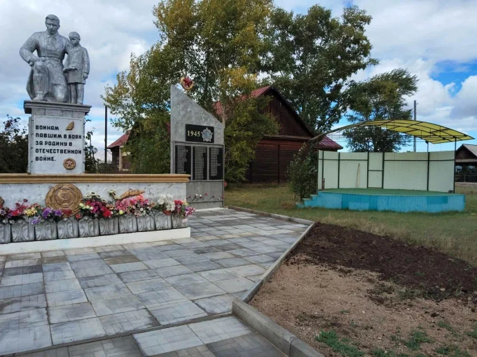 В Республике Бурятия обновляются территории у мемориалов и памятников, посвященных воинам Великой Отечественной войны
