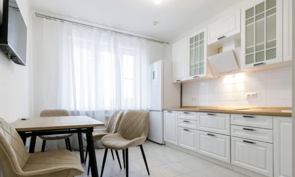 Владимир Ефимов: в 2025 году около 17,5 тысячи семей переехали в новые квартиры по программе реновации