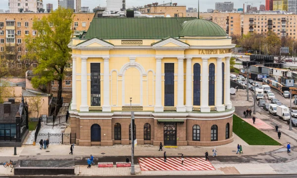 Владимир Ефимов: при облицовке фасада здания Галереи Василия Нестеренко был использован гранит из Куртинского месторождения