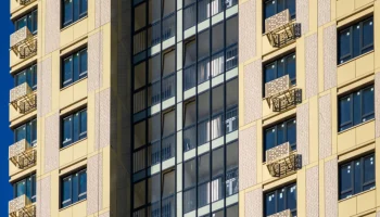 Жильцы двух старых домов в районе Выхино-Жулебино начали осмотр новых квартир по реновации