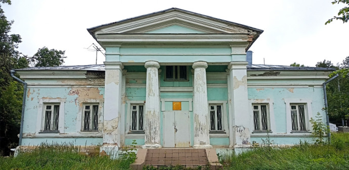 Инвесторы могут приобрести на торгах два исторических здания в &laquo;Усадьбе Изварино&raquo;