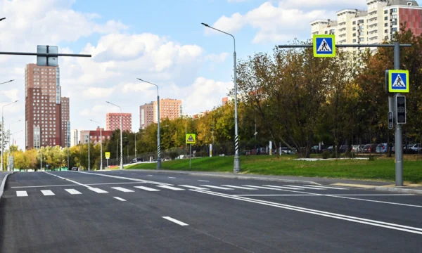 Владимир Ефимов: более 12 километров дорог построили в Москве с начала года
