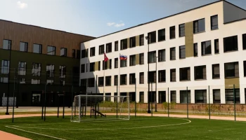 Владимир Ефимов: в прошлом году в столице построили и реконструировали 19 объектов образования за счет средств городского бюджета