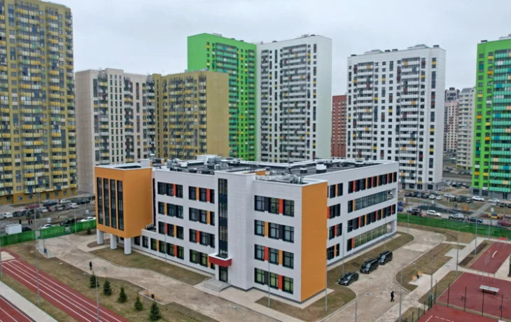 В Некрасовке построили три школы и четыре детских сада за три года