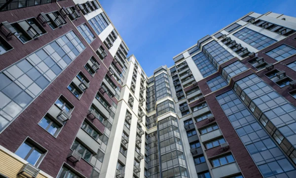 Жильцы почти 260 старых домов начали переселение по реновации в 2024 году