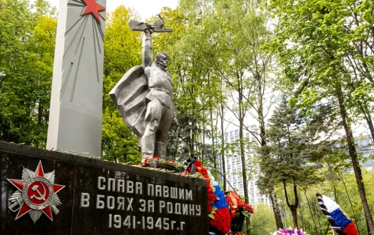 В районе Можайский завершили реставрацию памятника и благоустройство сквера