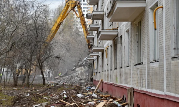 55 расселенных домов снесли в рамках реновации в ТиНАО