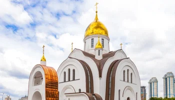 В Раменках завершили строительство храма Трех Святителей