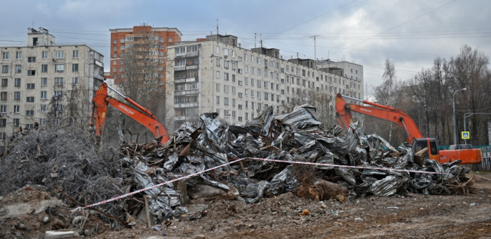 Многоэтажный гараж-долгострой снесут в Хорошёво-Мнёвниках