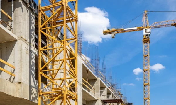 Владимир Ефимов: в столице с начала года началась активная реализация семи масштабных инвестпроектов