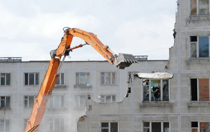 Более 600 старых домов снесли в Москве в рамках программы реновации