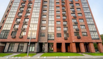 Более 330 человек заключили договоры на жилье по реновации в новостройке в районе Перово