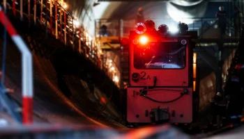 Владимир Ефимов: на будущей станции метро &laquo;Строгино&raquo; более чем наполовину выполнены земляные работы