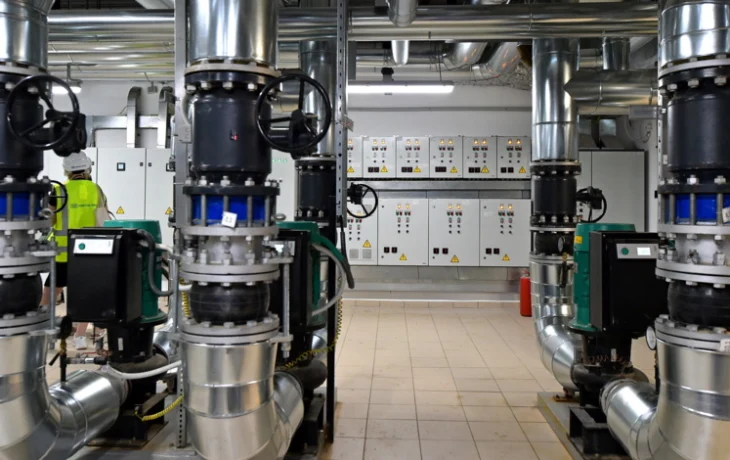 Для реализации программы реновации оборудовали более 400 индивидуальных тепловых пунктов Для реализации программы реновации оборудовали более 400 индивидуальных тепловых пунктов