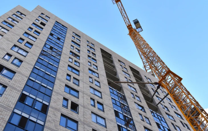 14 жилых домов строят по программе реновации в шести районах СЗАО