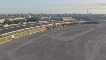 Аэропорт Темпельхоф: от символа нацистской мощи до крупнейшего городского парка