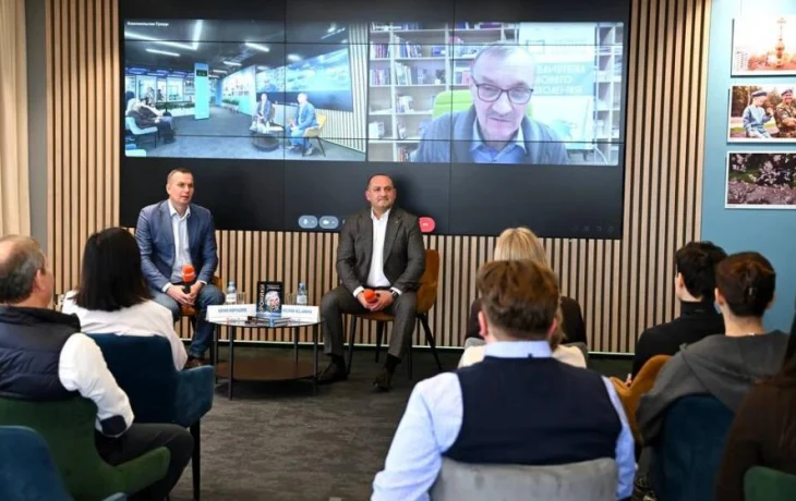 В редакции &laquo;Комсомольской правды&raquo; представили книгу &laquo;Хроники космической гавани&raquo; о первых часах Гага